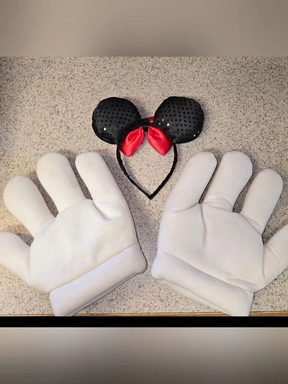 Kids Minnie Mouse-Inspired Headband and Gloves Set - Red & Black